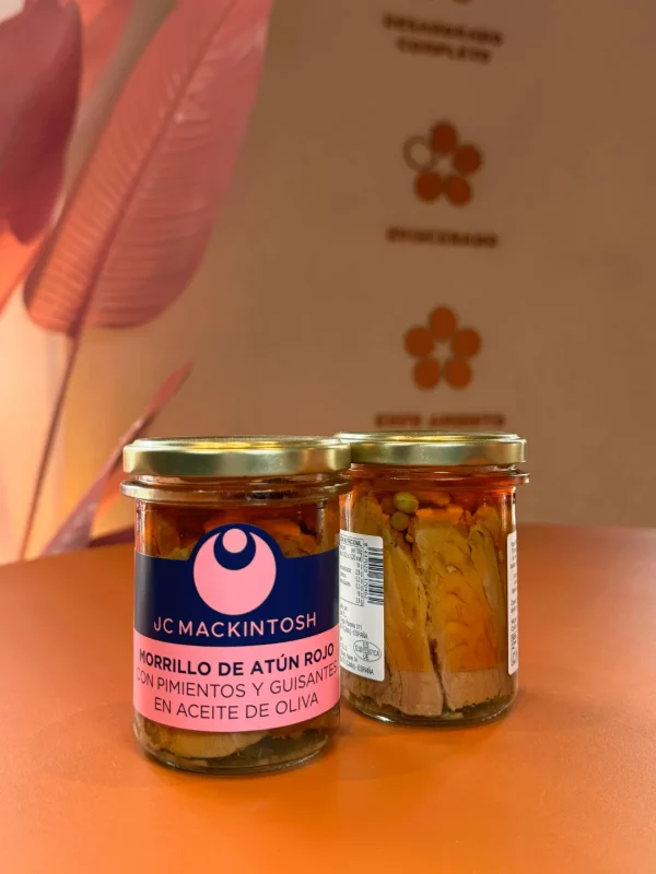Conserva de morrillo de atún rojo salvaje con pimientos y guisantes en aceite de oliva